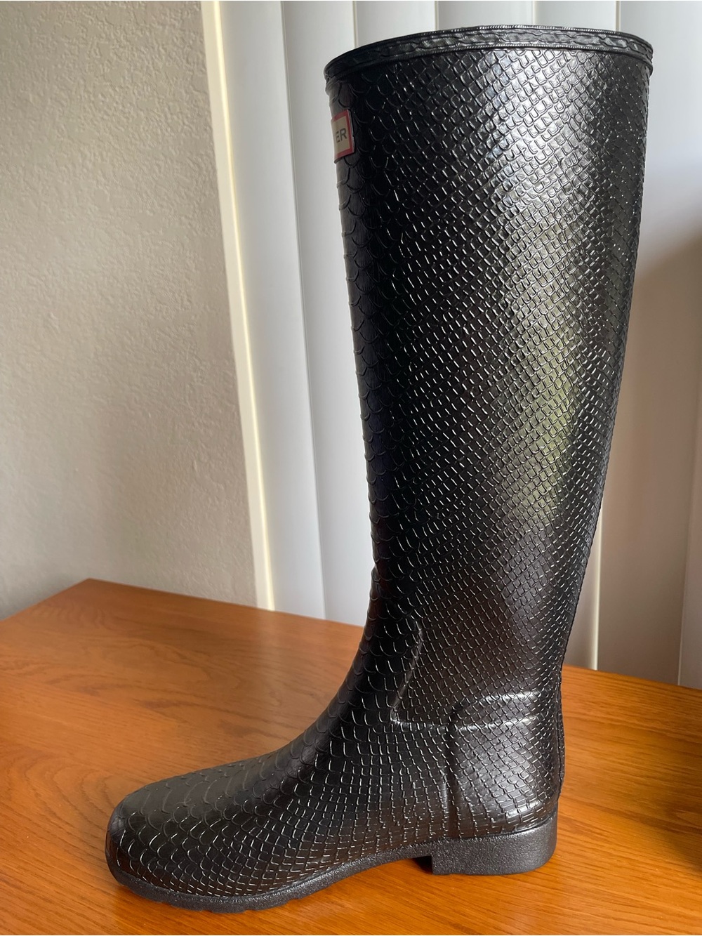 Hunter Women’s Original Refined Scale Texture Tall Boots Black Size 9 - Picture 3 of 16